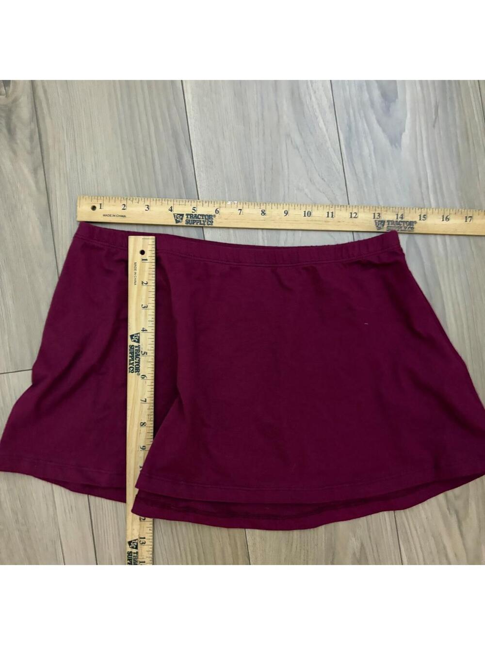 MINIMALIST BURGUNDY MICRO SKIRT - Picture 5 of 5